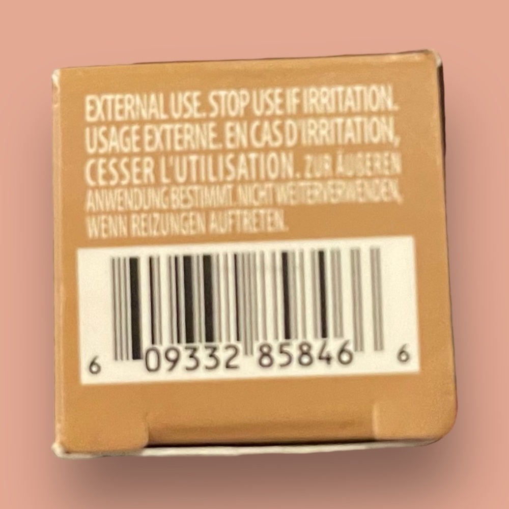 E.L.F. 16 Hr Camo Concealer - Picture 6 of 8